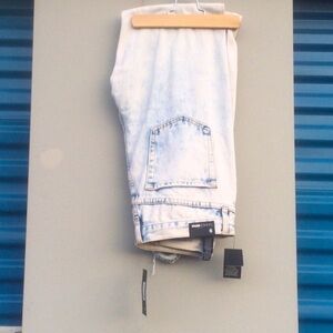 FASION NOVA Killin It Ripped Straight Leg Jeans Ladies Size 9/29 Acid Wash Blue